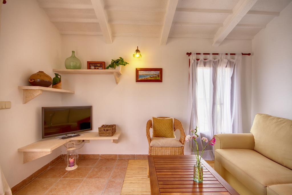 Finca Agroturismo Can Carro กัมโปส ห้อง รูปภาพ